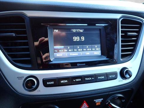 Used 2021 Hyundai Accent SE image 19