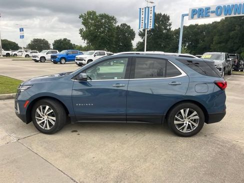 Used 2024 Chevrolet Equinox Premier FWD image 3