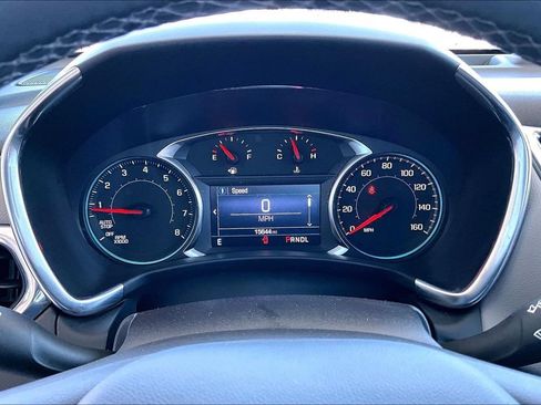 Used 2023 Chevrolet Equinox LT w/ Driver Convenience Package FWD image 9