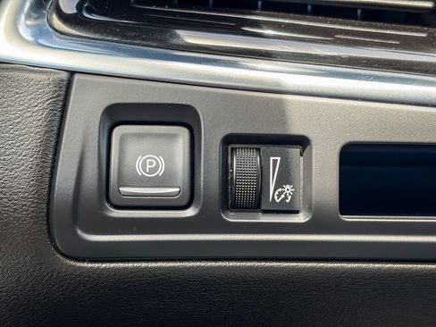 Certified 2023 Cadillac XT6 Luxury FWD image 43