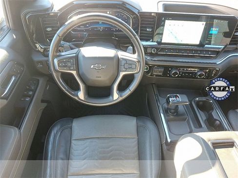 Used 2022 Chevrolet Silverado 1500 ZR2 w/ Technology Package image 11
