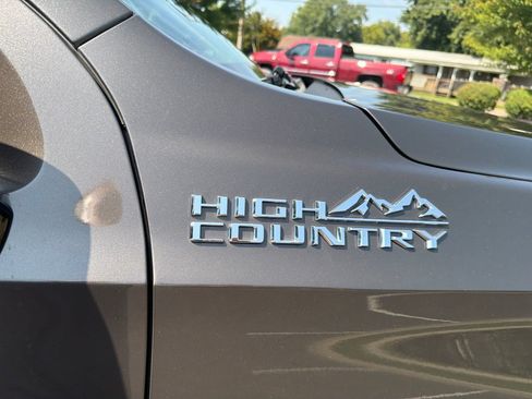 Used 2021 Chevrolet Tahoe High Country AWD/4WD image 34