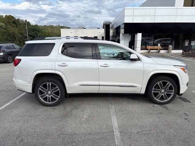 Used 2017 GMC Acadia Denali w/ Technology Package AWD/4WD image 6
