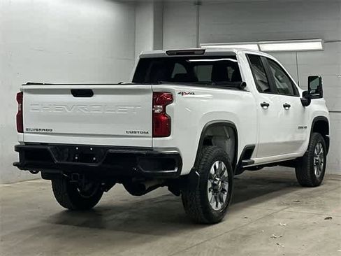 Used 2024 Chevrolet Silverado 2500 Custom w/ Custom Convenience Package image 31
