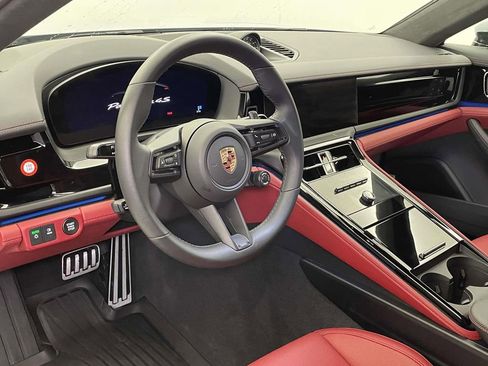 Certified 2025 Porsche Panamera 4S image 4