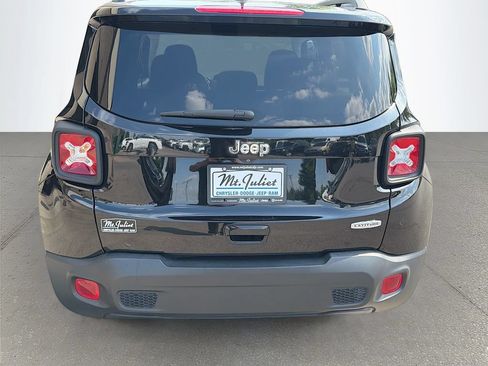 Used 2019 Jeep Renegade Latitude FWD image 5
