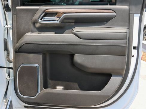 Used 2024 Chevrolet Silverado 2500 LT image 18