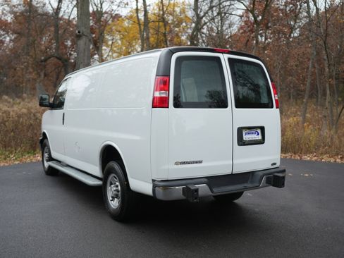 Used 2023 Chevrolet Express 2500 w/ Driver Convenience Package image 5