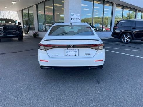 Used 2023 Honda Accord Sport image 6