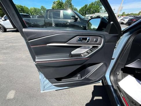 Used 2025 Ford Explorer ST w/ Sun And Sound Package AWD/4WD image 12