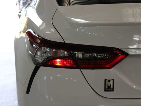 Used 2023 Toyota Camry SE FWD image 33