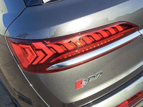 Used 2024 Audi SQ7 Premium Plus AWD/4WD image 38