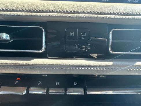 Used 2020 Lincoln Aviator Reserve w/ Equipment Group 202A AWD/4WD image 15
