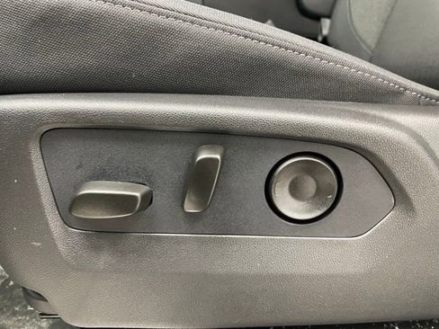 New 2026 Chevrolet Silverado 1500 LT image 9