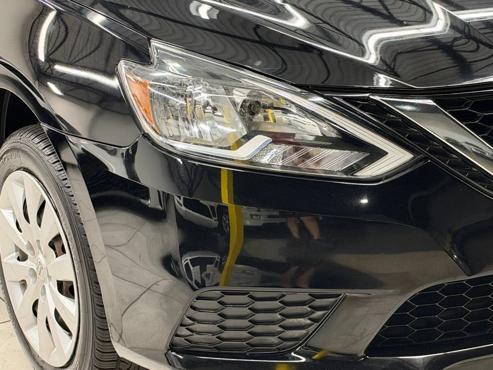 Used 2017 Nissan Sentra SV FWD image 6