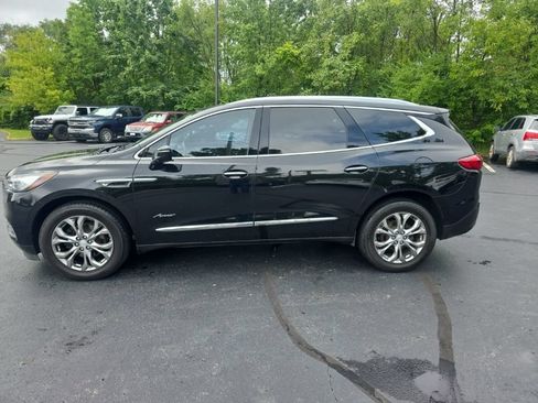 Used 2018 Buick Enclave Avenir w/ Avenir Technology Package AWD/4WD image 4