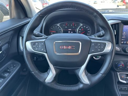 Used 2024 GMC Terrain SLT image 18