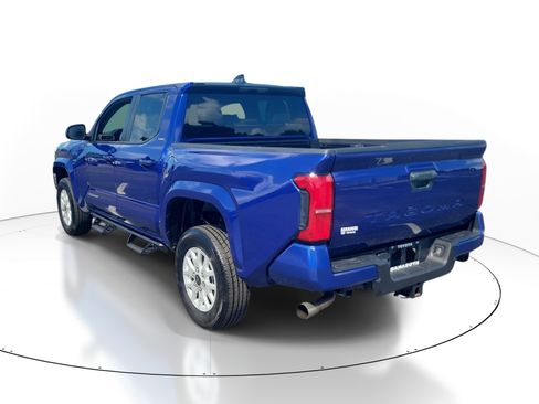 Used 2025 Toyota Tacoma SR5 RWD image 4