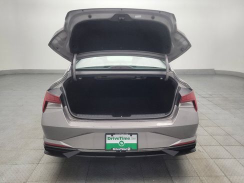 Used 2021 Hyundai Elantra SEL w/ Convenience + Premium Package FWD image 29
