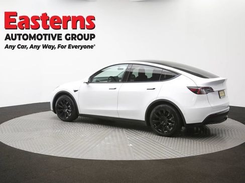 Used 2022 Tesla Model Y Long Range AWD/4WD image 56