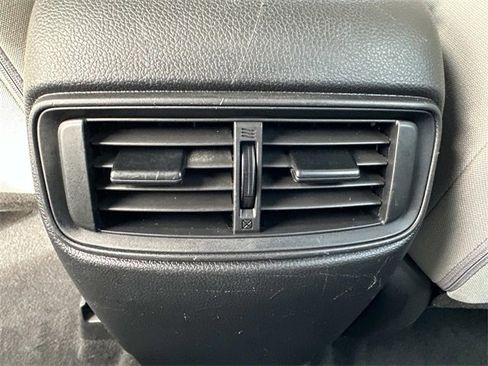 Used 2018 Honda CR-V LX image 15