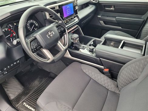 Used 2022 Toyota Tundra SR5 image 9