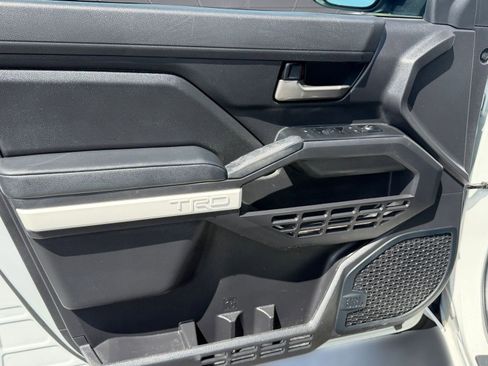 Used 2024 Toyota Tacoma TRD Sport w/ TRD Sport Upgrade Package image 13