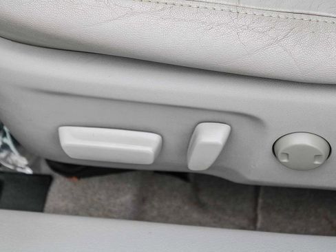 Used 2012 Toyota Camry XLE w/ Leather Pkg image 21