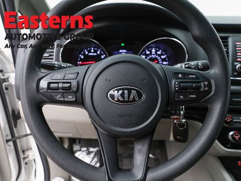 Used 2020 Kia Sedona LX FWD image 10