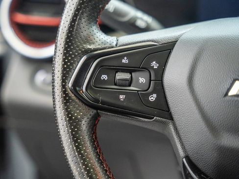 Used 2024 Chevrolet Trax RS w/ Sunroof Package FWD image 27