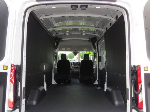New 2025 Ford Transit 250 148 Medium Roof w/ Load Area Protection Package image 11