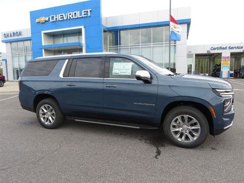 New 2025 Chevrolet Suburban Premier image 4