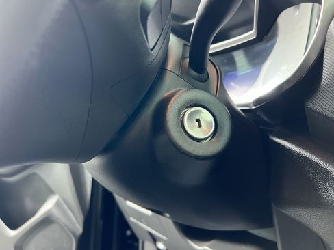 Used 2021 Chevrolet TrailBlazer LS image 31