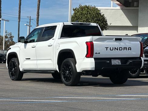 Used 2024 Toyota Tundra Limited AWD/4WD image 3
