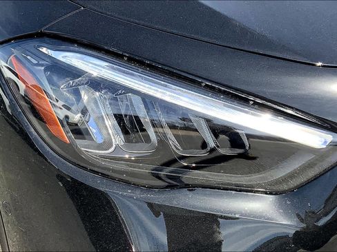 New 2025 Mercedes-Benz GLA 35 AMG AMG GLA 35 image 18