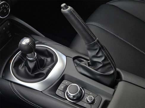 New 2025 MAZDA MX-5 Miata Grand Touring image 15