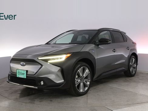 Used 2023 Subaru Solterra Limited image 2