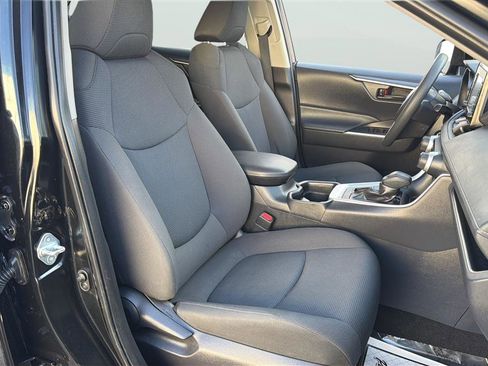 Used 2019 Toyota RAV4 LE w/ All Weather Liner Package AWD/4WD image 14
