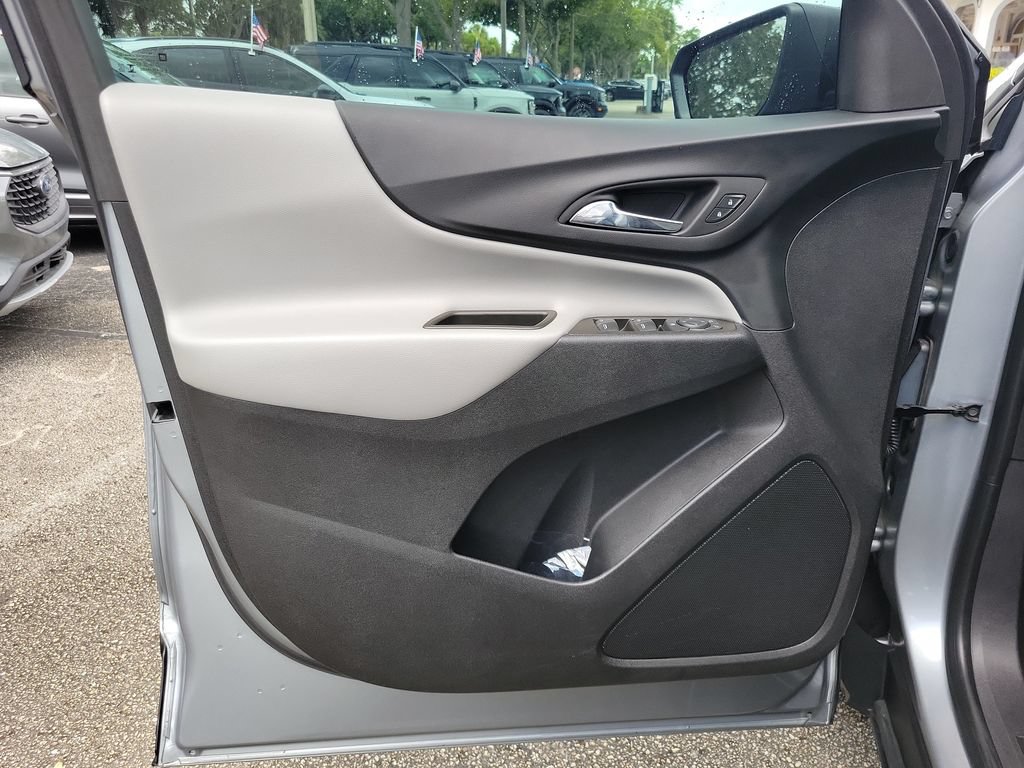 Used 2023 Chevrolet Equinox LS FWD image 14