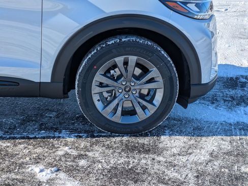 New 2026 Ford Explorer Active w/ Active Comfort Package AWD/4WD image 24