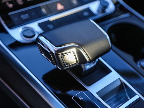 Certified 2023 Audi Q8 Premium Plus w/ Premium Plus Package image 20