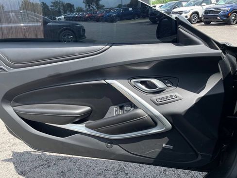 Used 2018 Chevrolet Camaro SS RWD image 23
