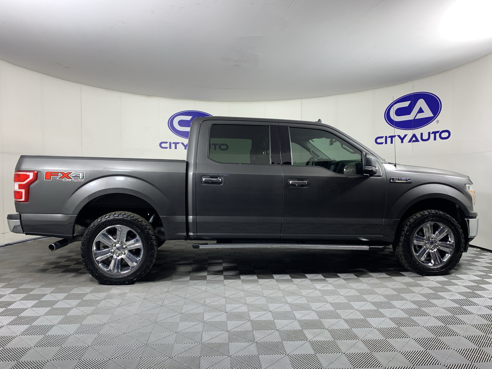 Used 2020 Ford F150 XLT w/ Equipment Group 302A Luxury AWD/4WD image 2