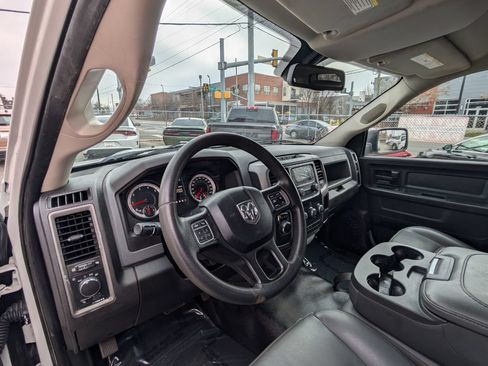 Used 2019 RAM 1500 Tradesman RWD image 12