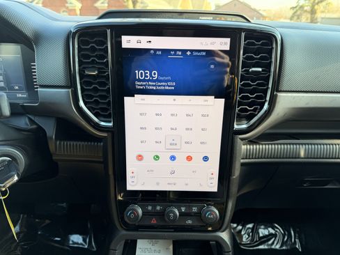 Used 2024 Ford Ranger XLT w/ FX4 Off-Road Package image 19