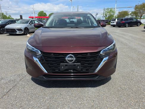 Used 2025 Nissan Sentra SV image 11