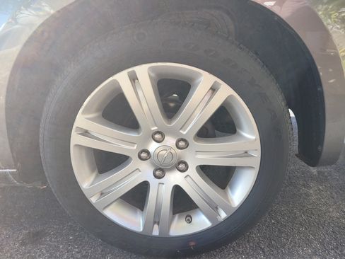 Used 2013 Chrysler 200 Touring FWD image 8