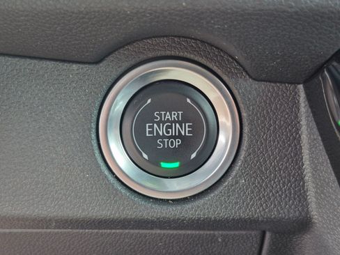 Used 2025 Chevrolet Traverse Z71 AWD/4WD image 19