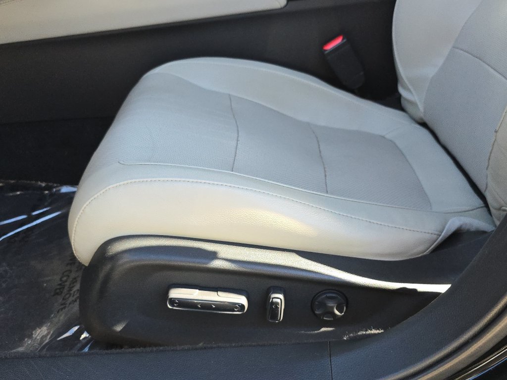 Used 2018 Honda Accord Touring image 20