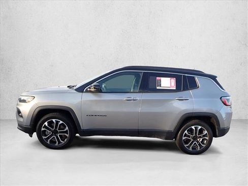 Used 2024 Jeep Compass Limited image 2